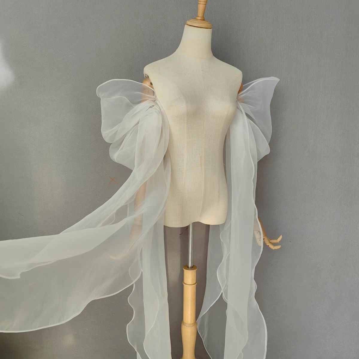 Organzowe, odpinane, puszyste  – Wedding Dress Supply recenzja i cena